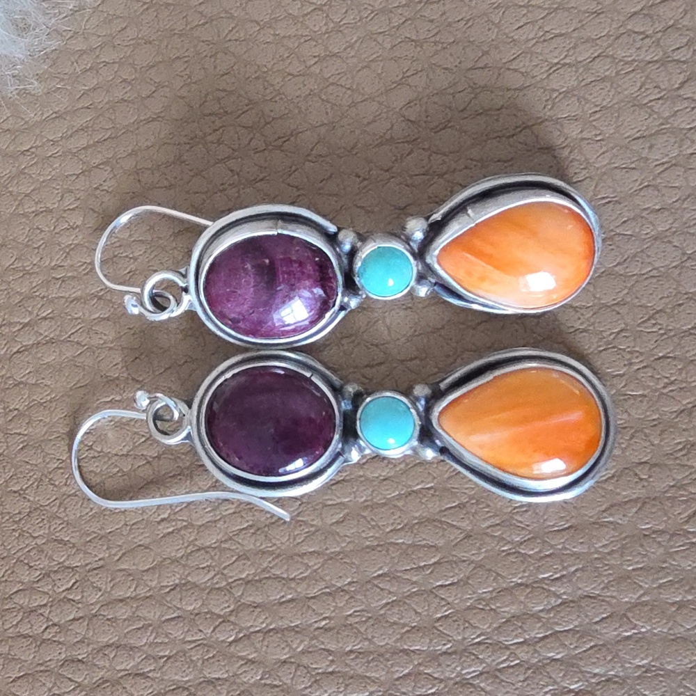 Beautiful Native American Navajo Handmade Turquoise & Spiny Earrings 🩵💜🧡🌅🎁 - Picture 9 of 10
